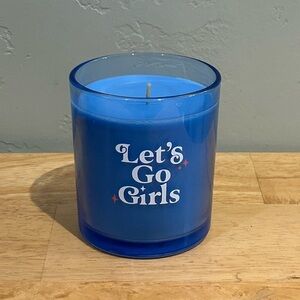 JILL & ALLY “Negroni Nights Luxury Scented Candle With A Natural Soy Wax Blend